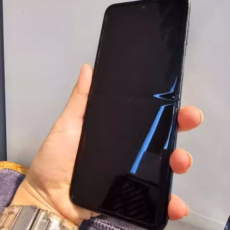 Samsung Galaxy z Flip3 图片 3