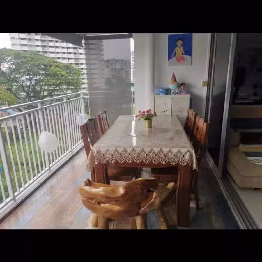 柚木时尚餐桌椅 图片 1