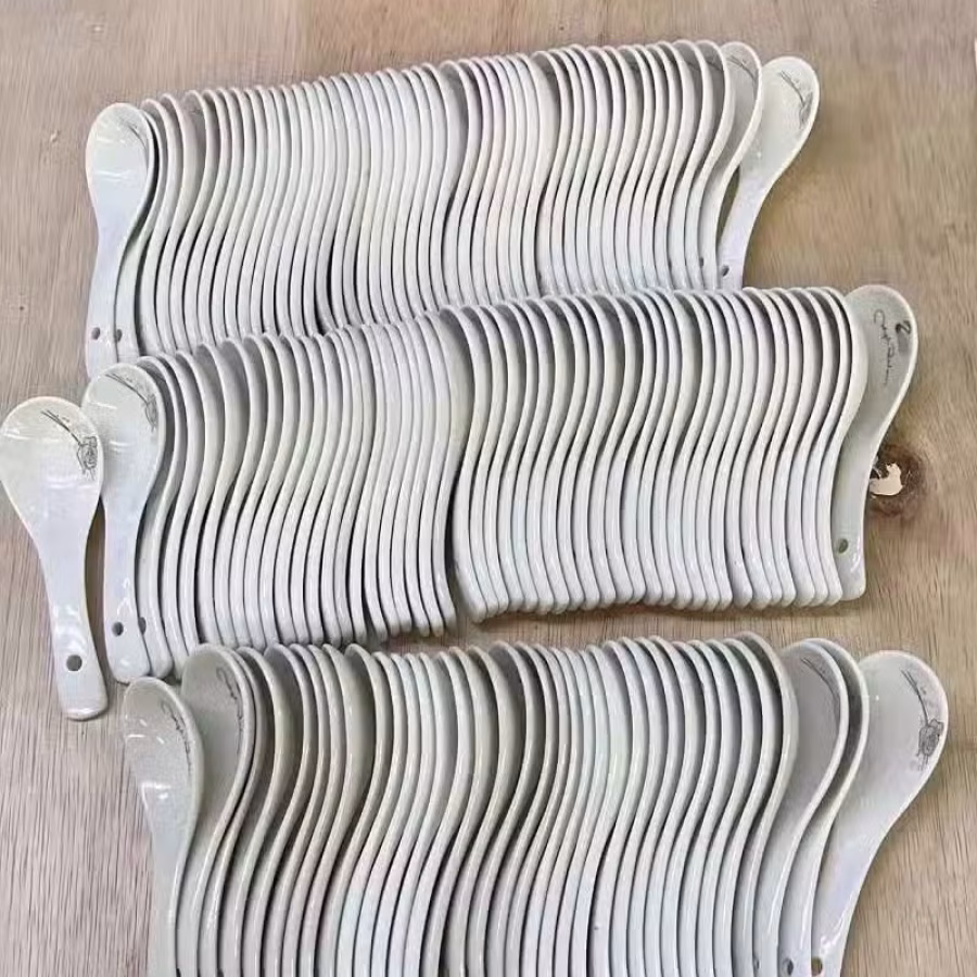 帆布， 4米X8米,勺子， 盘子出售 PLATES, SPOON, CANVAS 图片 2