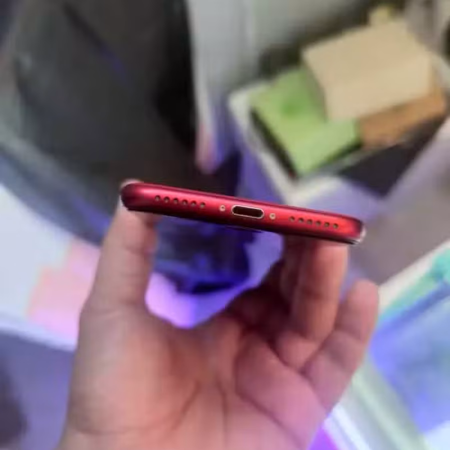 苹果se 2022 64G几乎全新的成色 图片 2