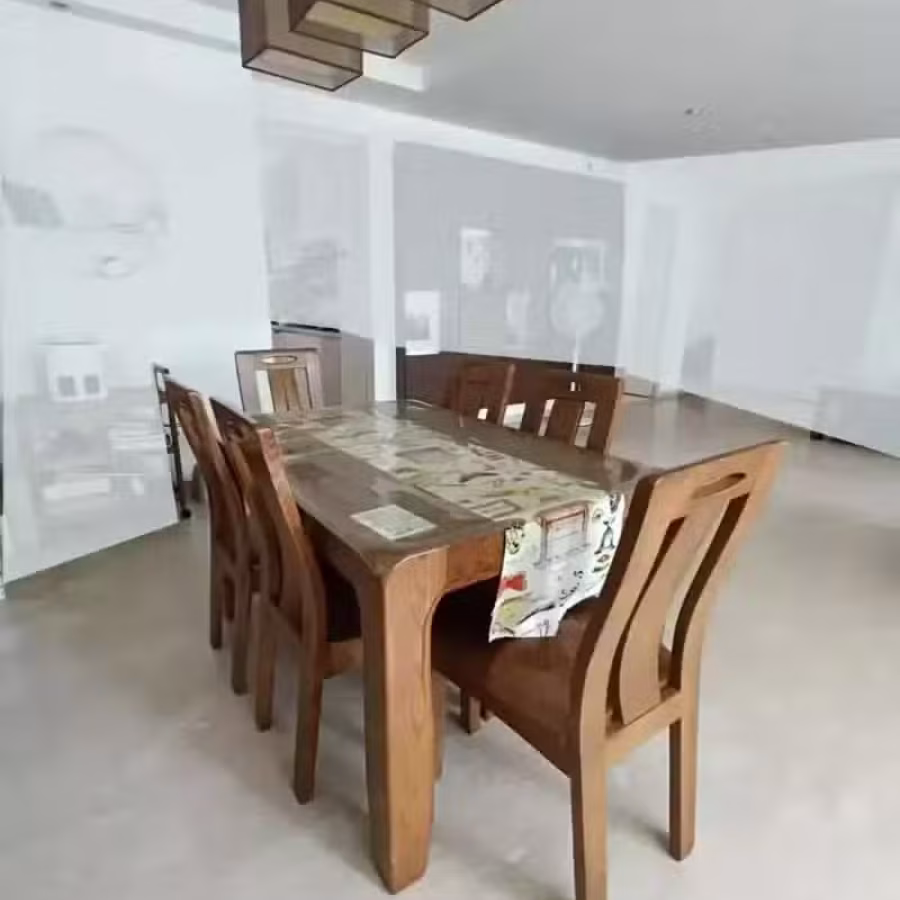 实木全套餐桌及餐椅,Tampines 自取。 图片 1