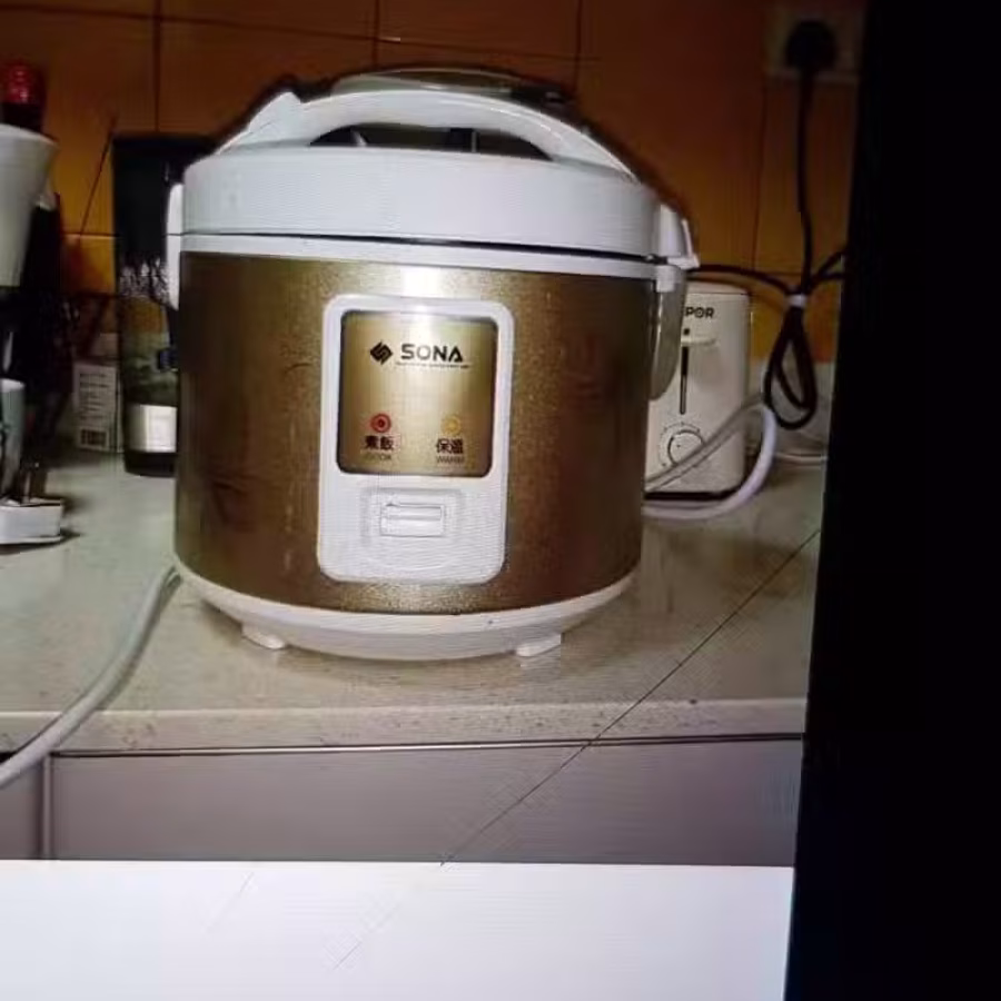 九成新 电饭锅  图片 1