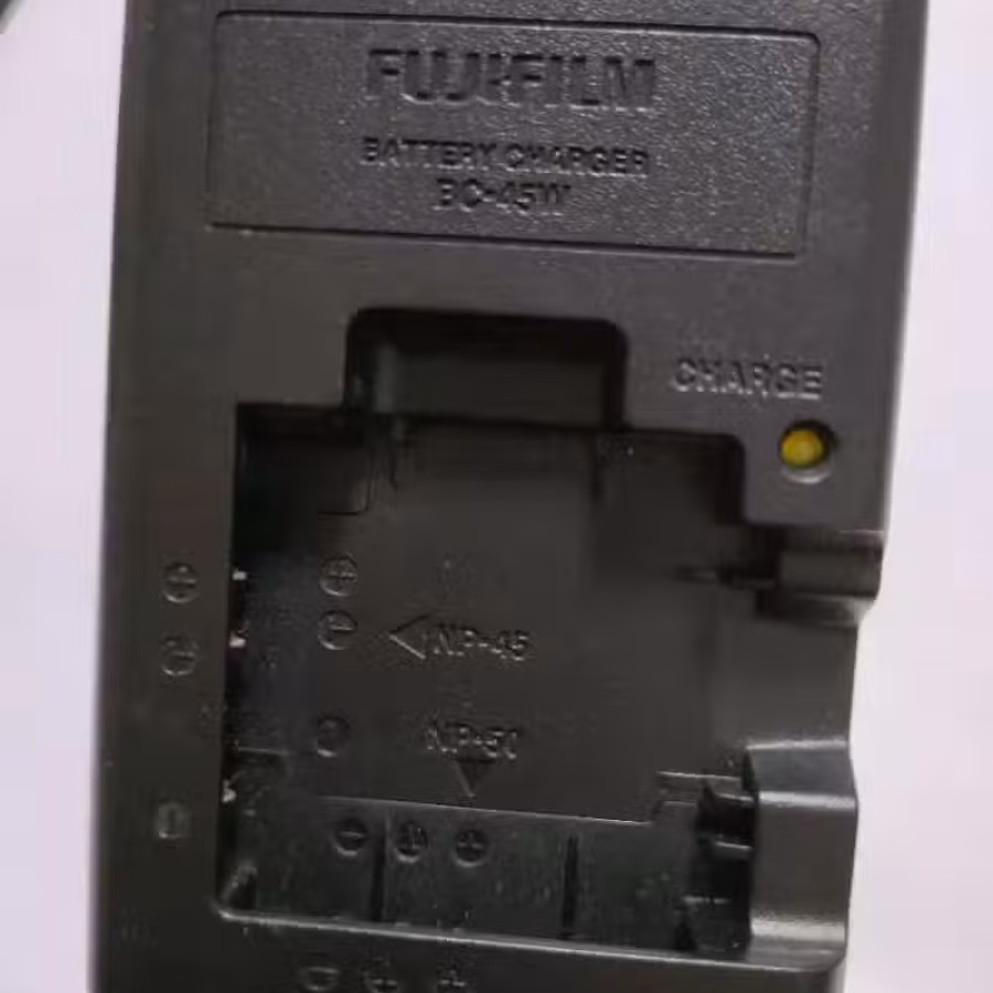 富士数码相机F550exr 图片 1