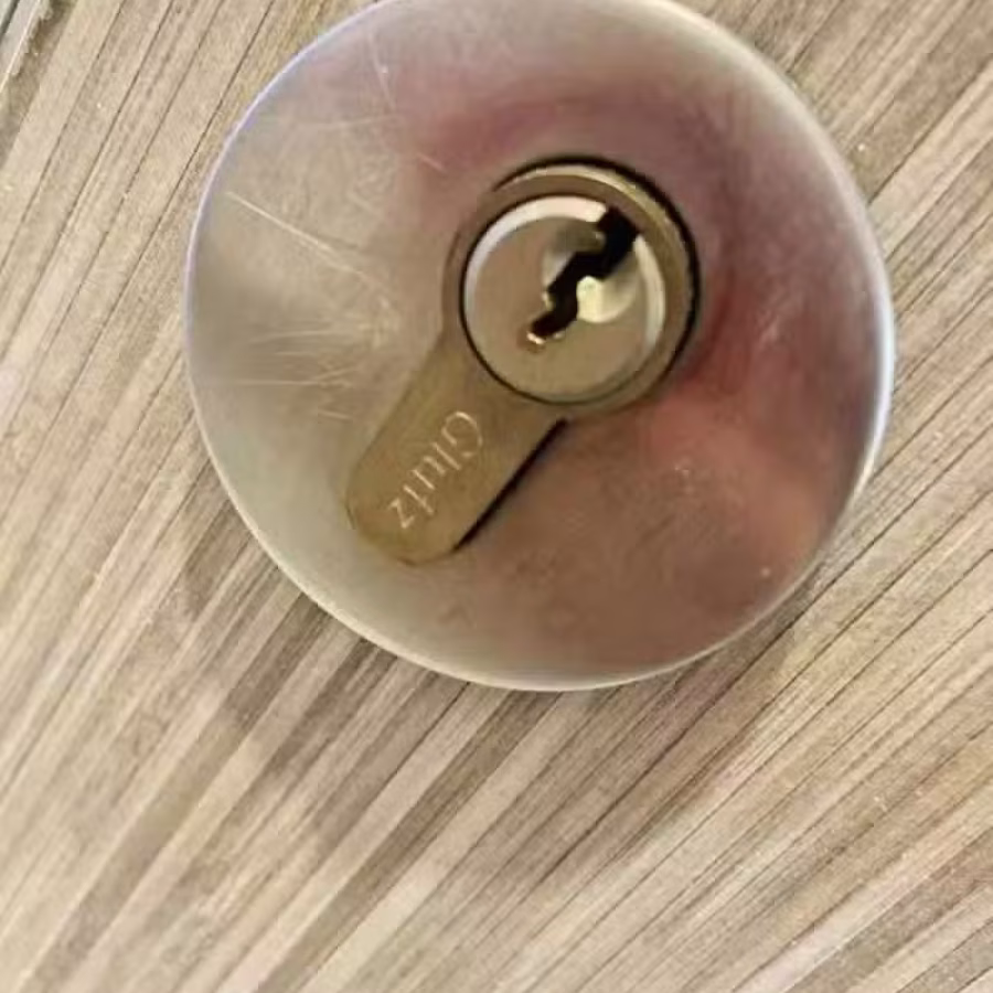 换锁芯，大门锁芯 图片 1