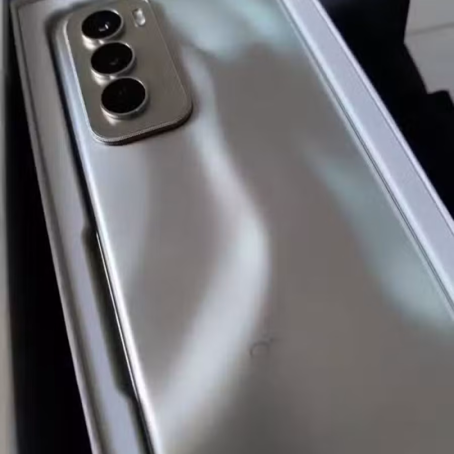 OPPO RENO12 图片 3