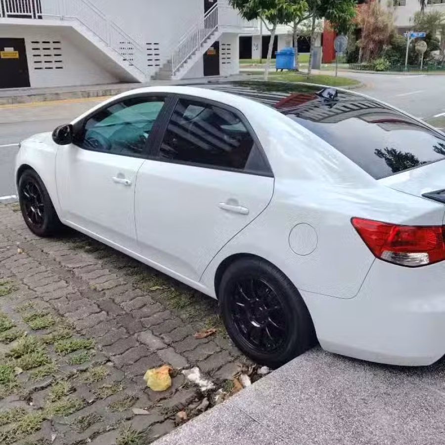 Kia 赛拉图出售 图片 1