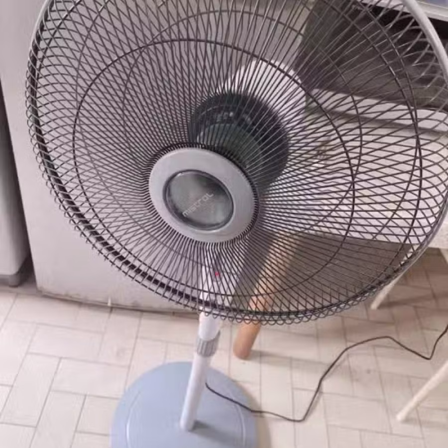 闲置风扇出售，义顺或者索美塞地铁站自取，$25 图片 1