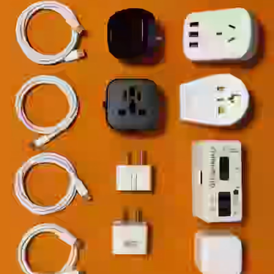  出国旅行神器全套打包！Apple 原装线+全球插头+多口USB插座  图片 1