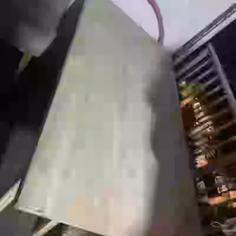 实木餐桌八成新 图片 1