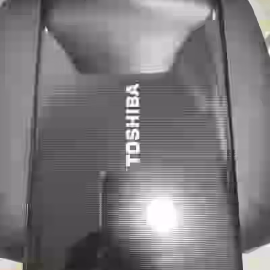 出售 东芝 Toshiba 笔记本电脑。  图片 1