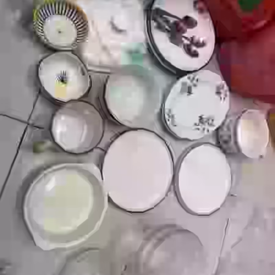 低价出售许多行李箱、家具、全新的锅瓢碗盘碟等厨房用品等许多 图片 53