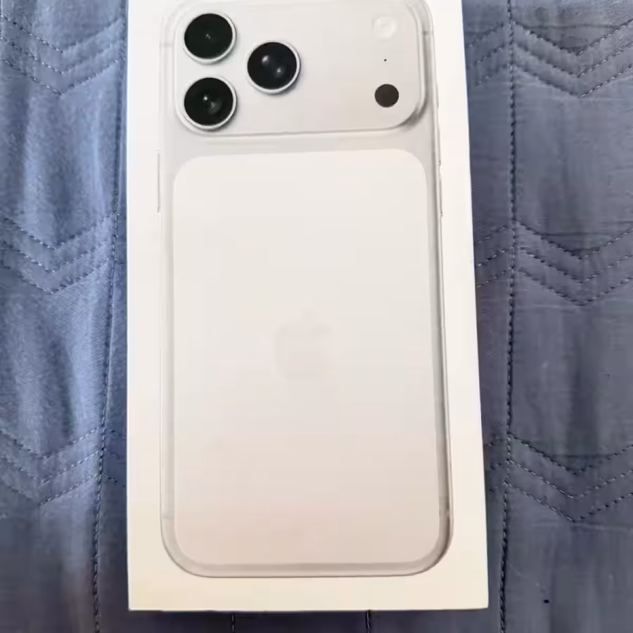 全新没开封 IPHONE 17 Pro Max 512G 白色 1900新币.  图片 1