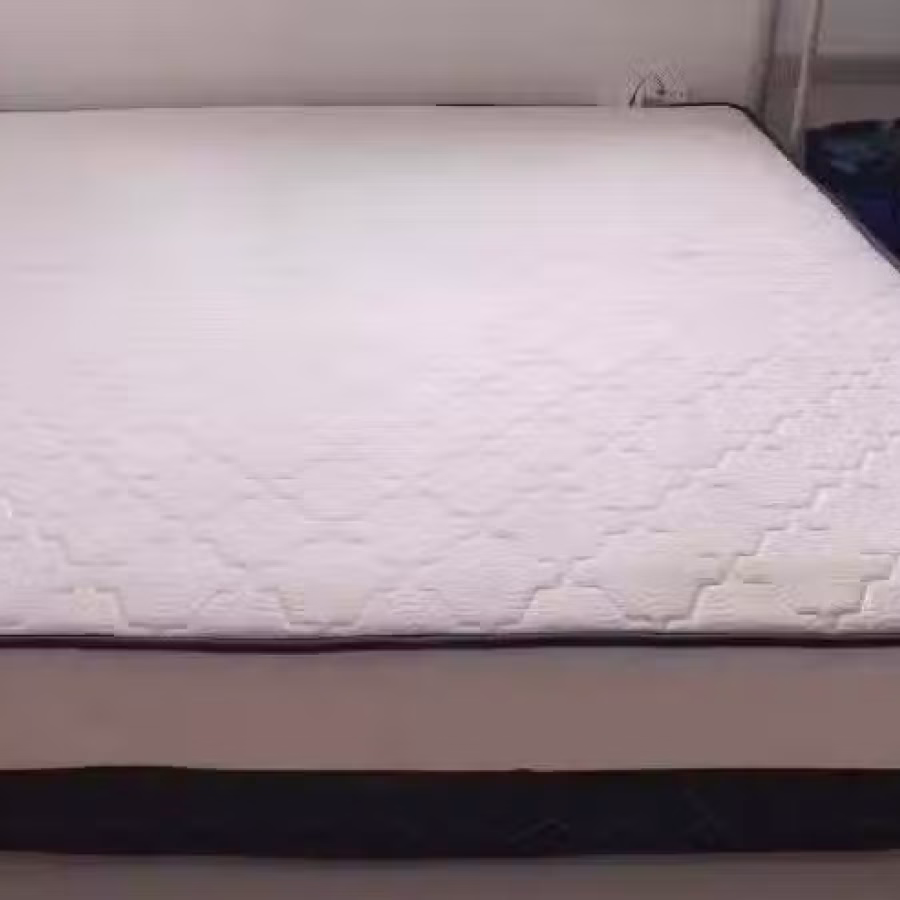 9成新床垫干净King size 图片 2