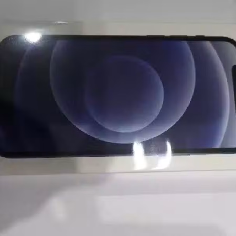 iPhone 12 图片 1