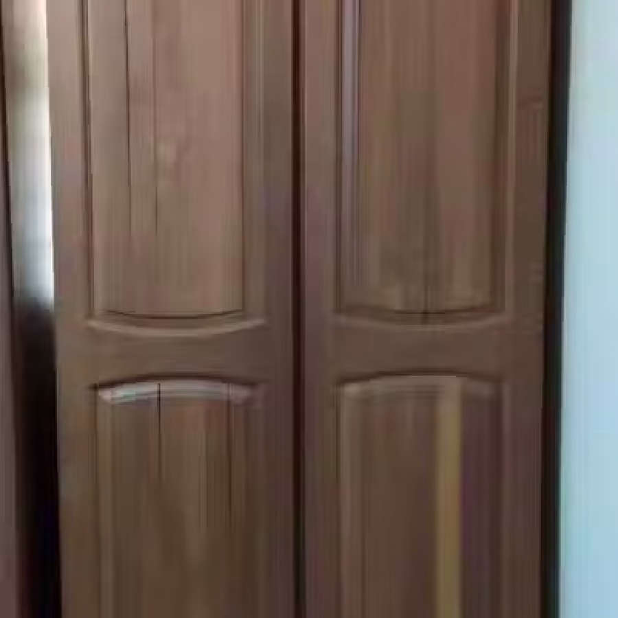 出售实木衣柜 图片 1