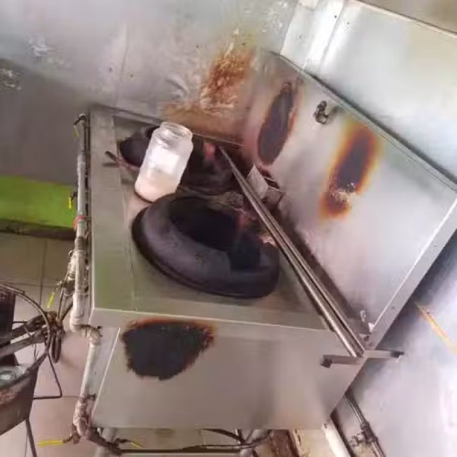 使用中的不锈钢灶台和保温箱处理 图片 2