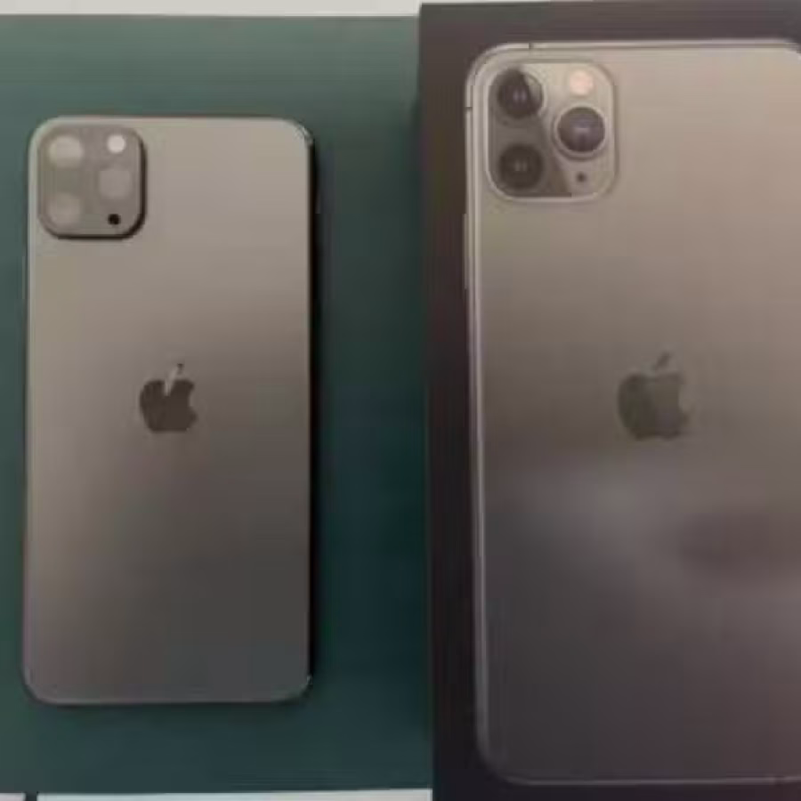 iPhone 11 Pro Max 256GB 9.99成新 墨绿色（全新配件） 图片 1