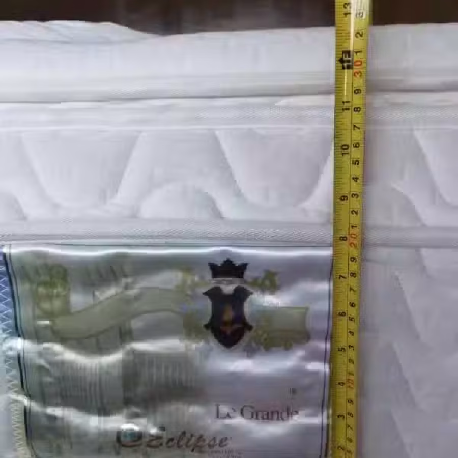 名牌超厚king size床垫原价2000+现价面议 图片 2