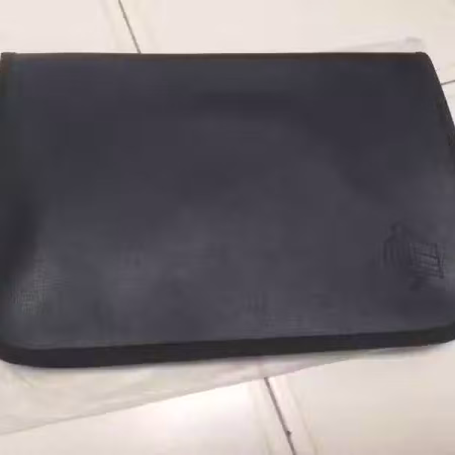 有哑铃，包包等物品 图片 11