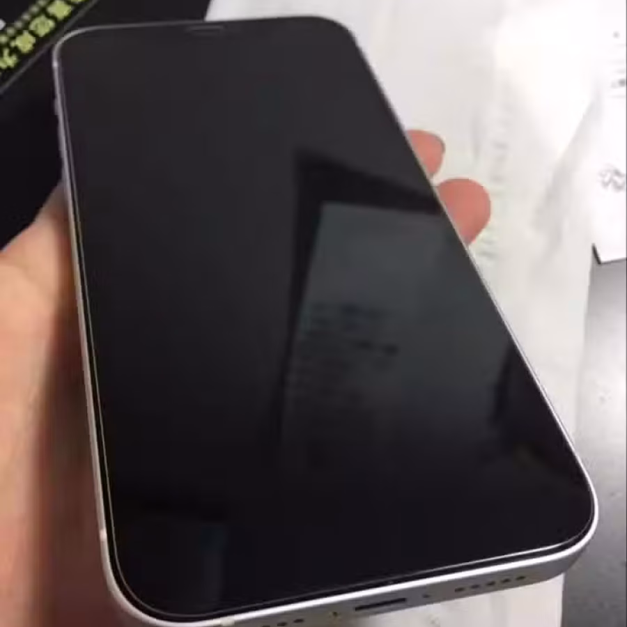 苹果手机钢化膜，没工具，三片装3新出手！！！ 图片 1