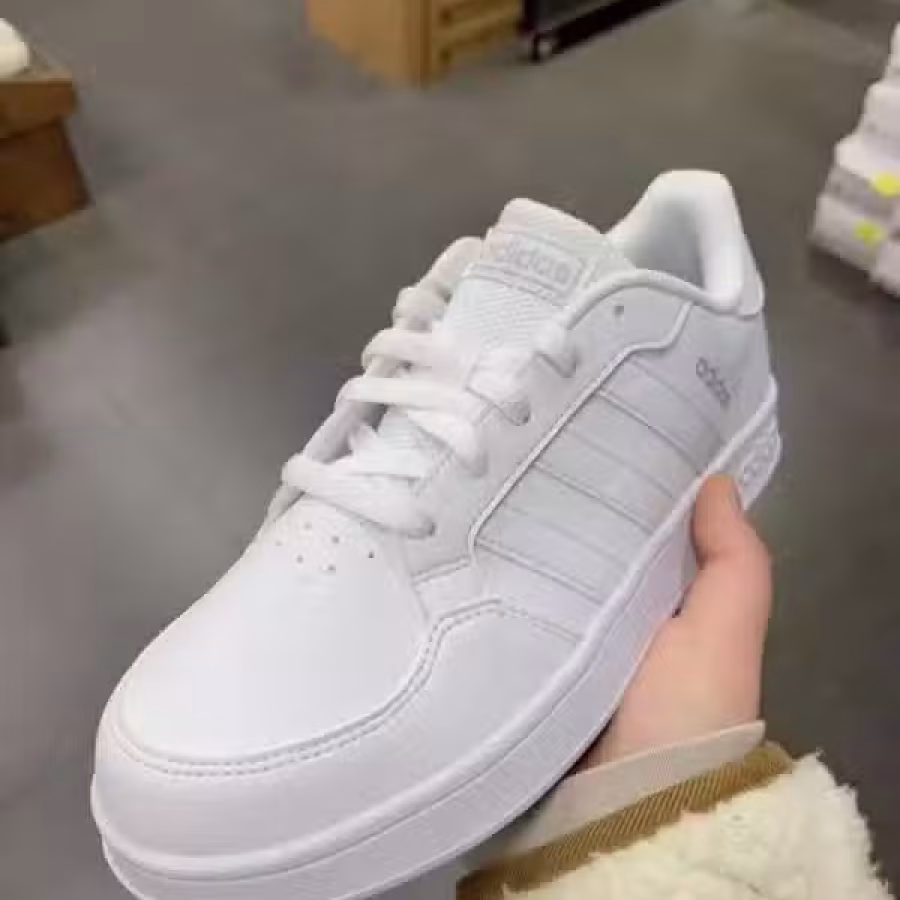各种品牌男女鞋和服饰 图片 10