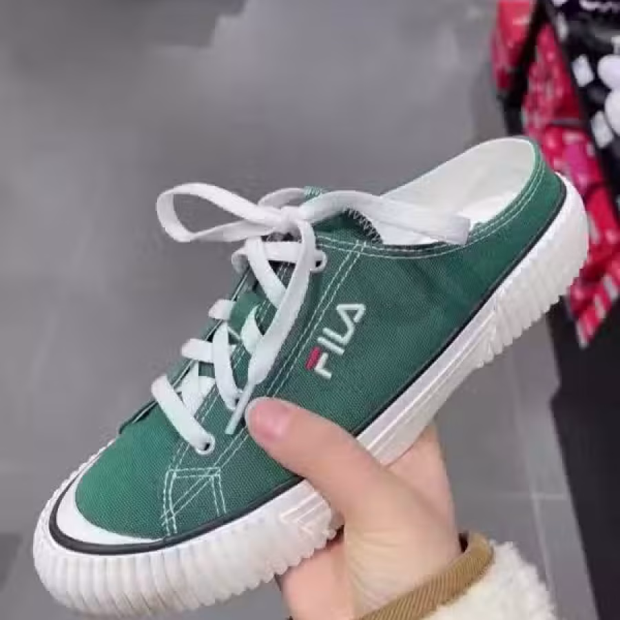 各种品牌男女鞋和服饰 图片 7