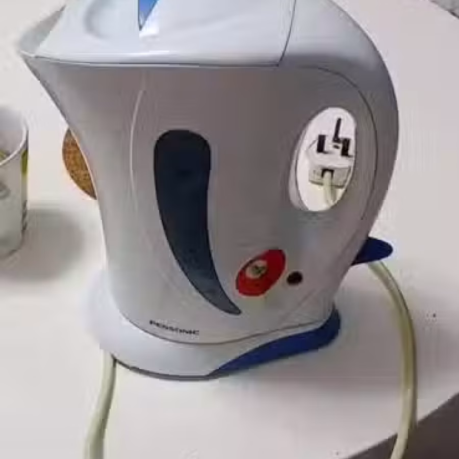 热水壶，还保持的很美，7成新 图片 1