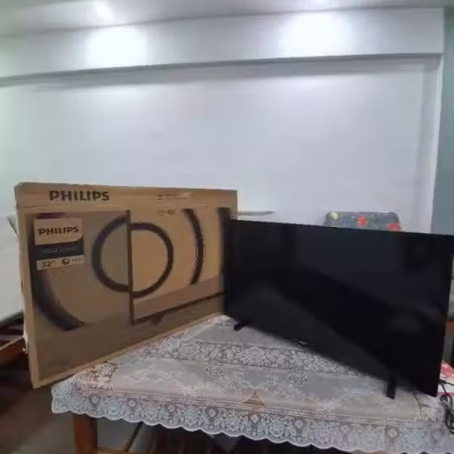 二手ps4 slim 500gb 10片游戏 32寸菲利普电视  图片 3