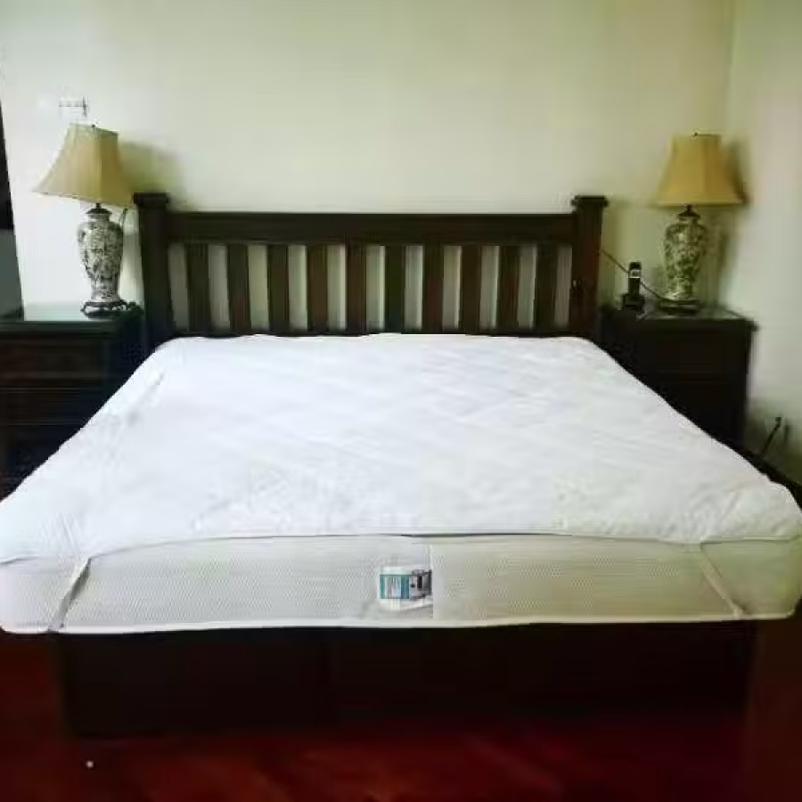 1.8大床 及床头柜 图片 3