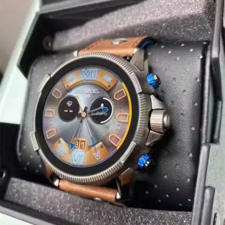 原价$648礼物 便宜给需要的朋友（全新密封）Diesel第四代智能手表安卓苹果 图片 32