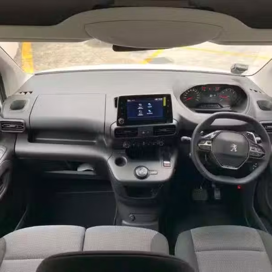 全新 Peugeot Partner 自动档 柴油 货车  图片 10