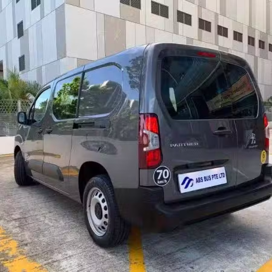 全新 Peugeot Partner 自动档 柴油 货车  图片 5