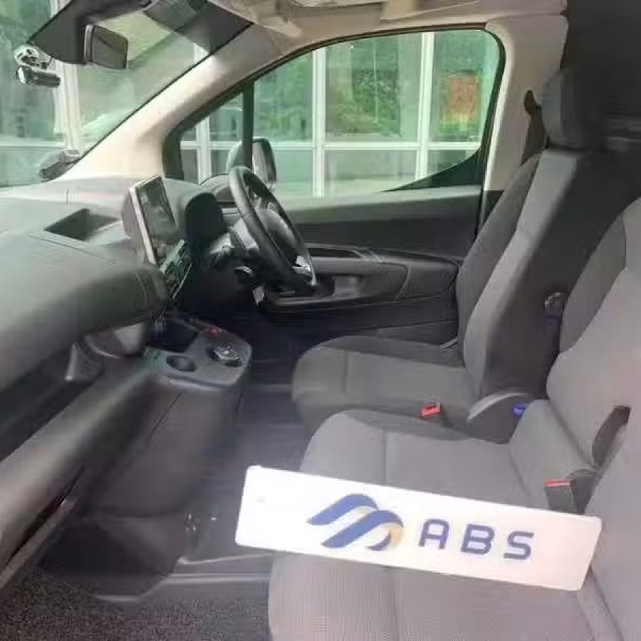 全新 Citroen Berlingo 自动档 柴油 货车  图片 8