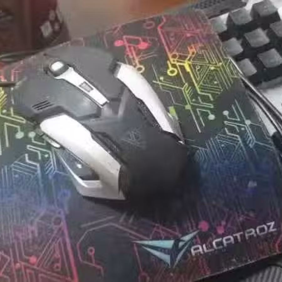 Acer Predator Helios 300 图片 8