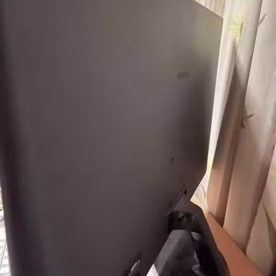 便宜出三星27寸显示器，macbook直连不需要转换头，办公看剧神器 图片 2