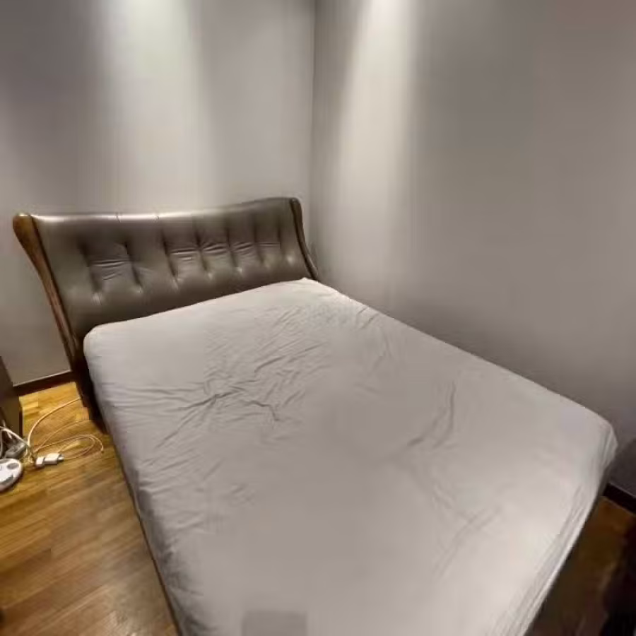 棕色实木真皮床架 图片 3