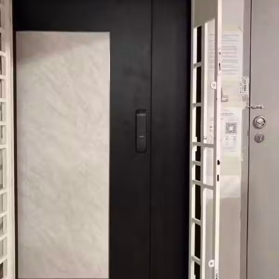 HDB/BTO/Condo 4x7ft 大门 图片 9