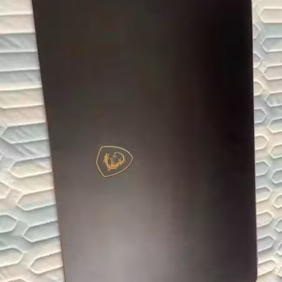 出一台微星 MSI GS75 轻薄游戏本 图片 1